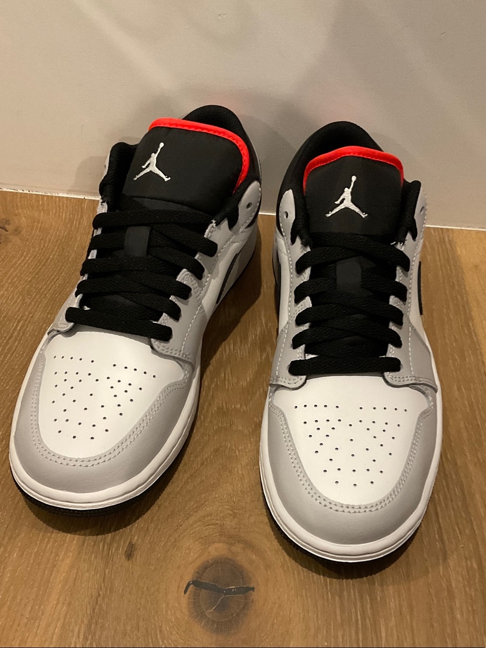 Jordan Low-Top Sneakers - Grey, Black & Red Accent